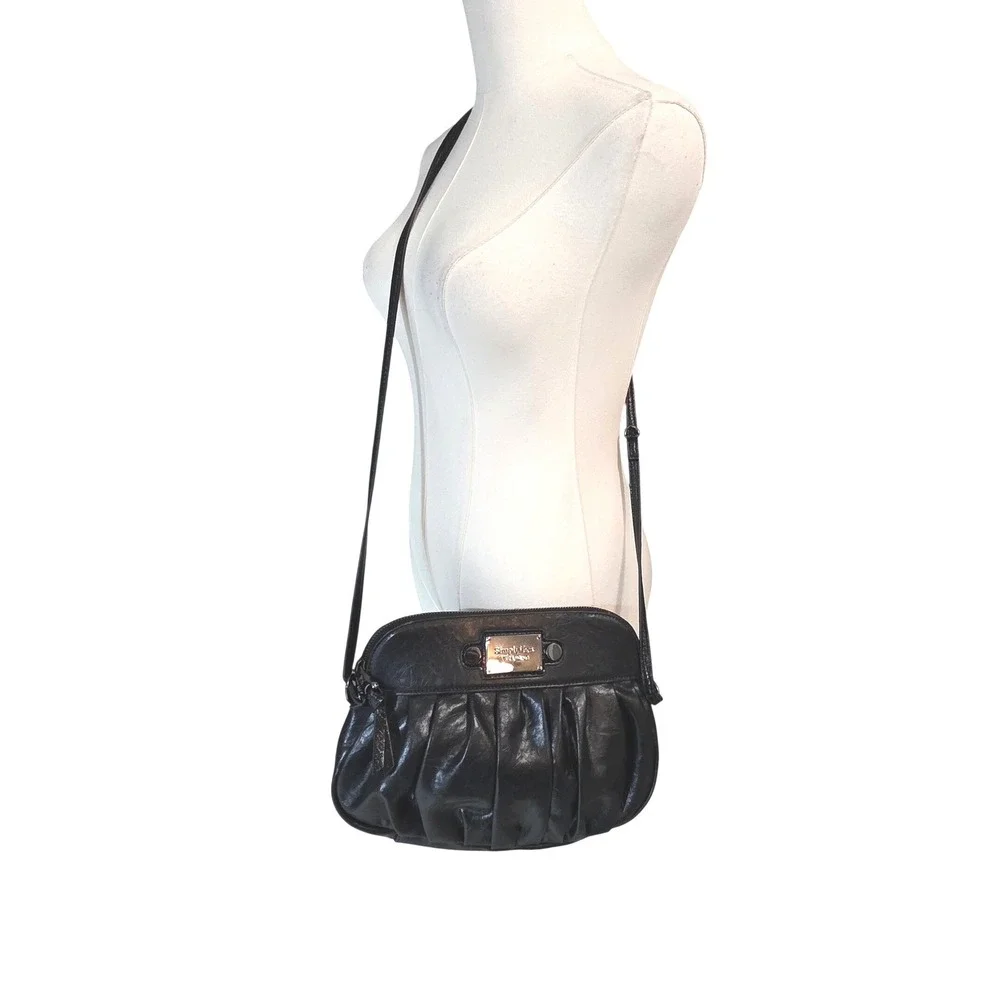 Simply Vera Vera Wang Black Pleated Zipper Crossbody Shoulder‎ Bag